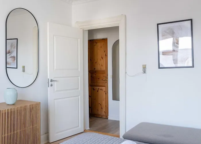 Cozy & Bright In Peaceful Area 公寓 *