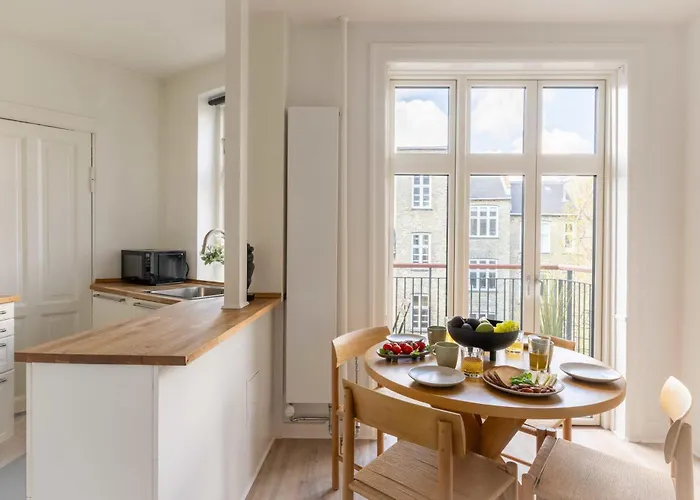 Cozy & Bright In Peaceful Area 公寓 *